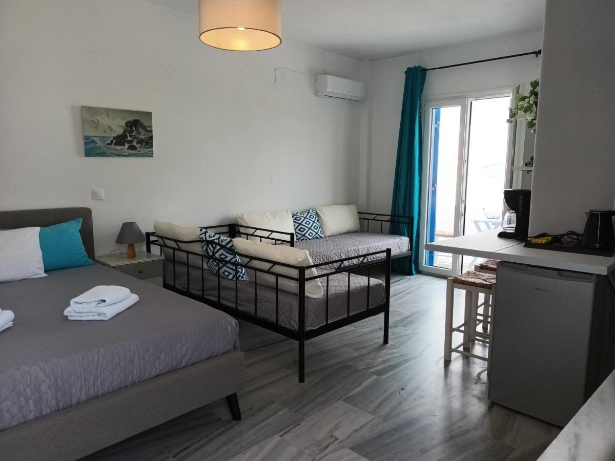 Athina'S Blue Studios Nausa Exteriér fotografie