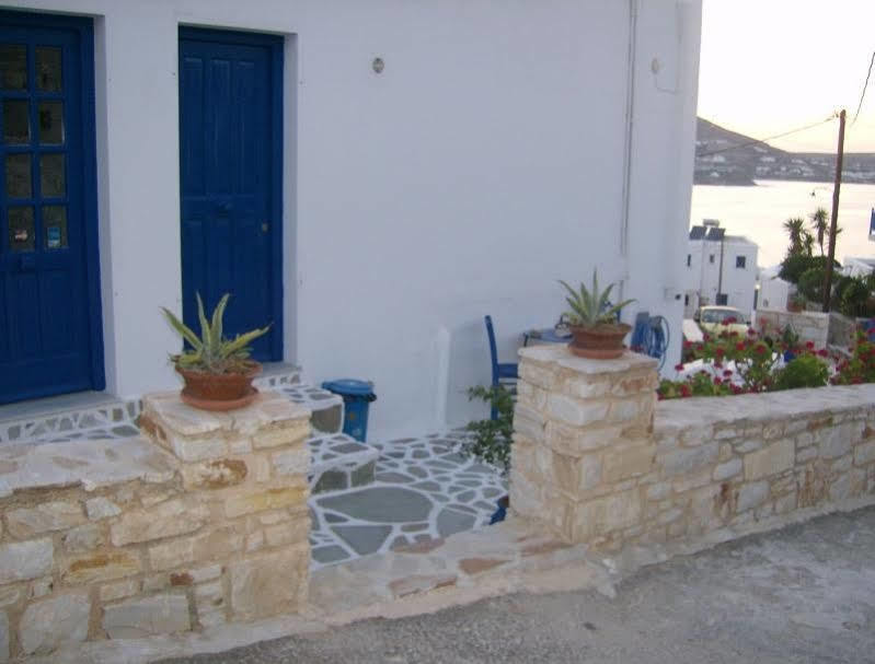 Athina'S Blue Studios Nausa Exteriér fotografie