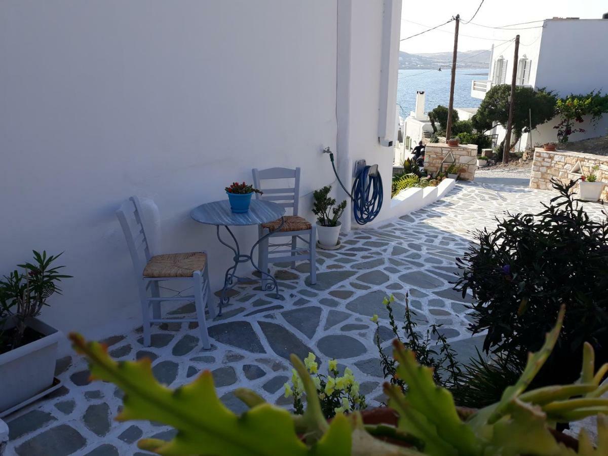 Athina'S Blue Studios Nausa Exteriér fotografie
